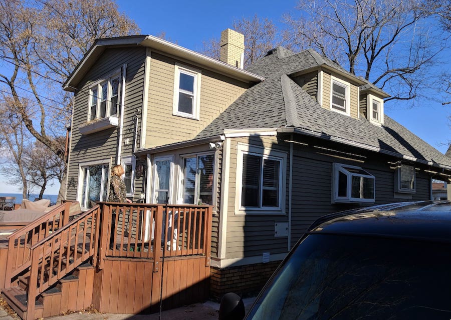 Asphalt shingles on Lancaster home