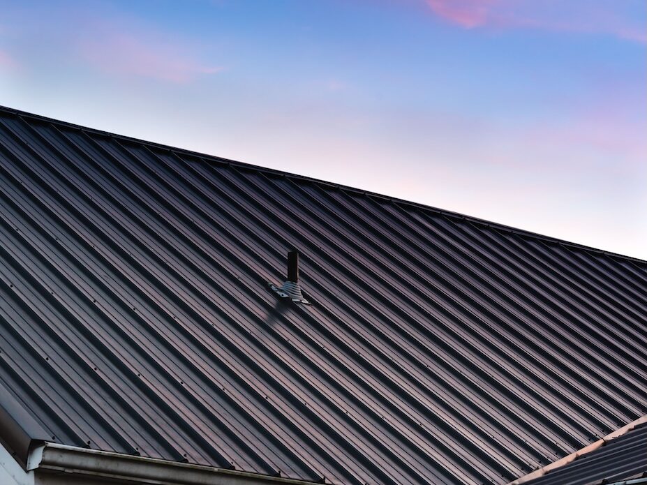 How to Clean a Metal Roof? A Complete Guide to Safe and Effective Roof Maintenance