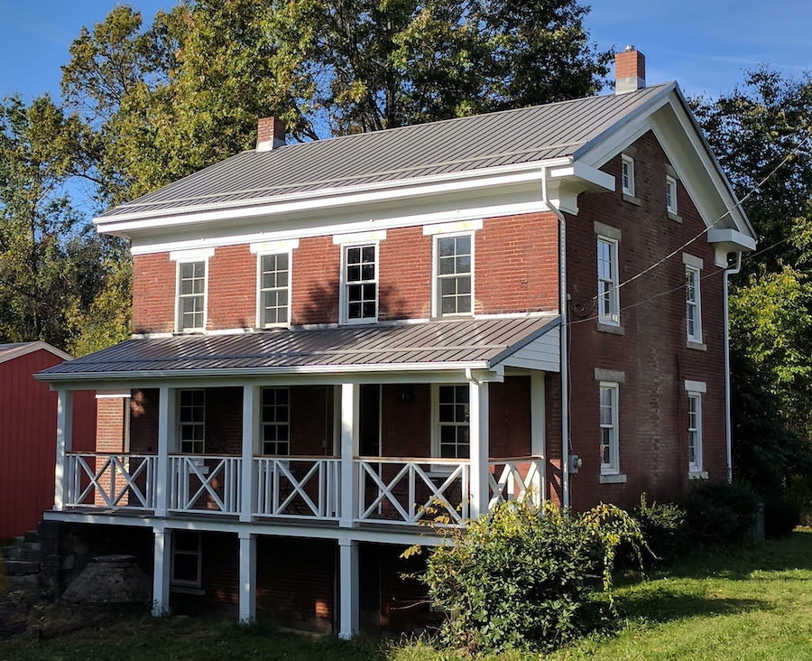 Roof replacement on a home in Aurora, Ohio