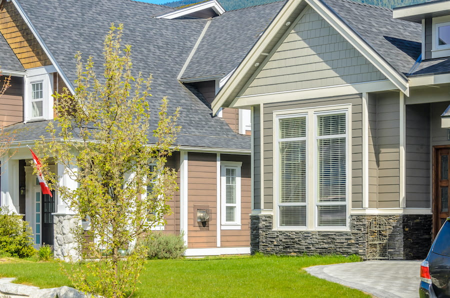 Asphalt roof in Aurora, OH